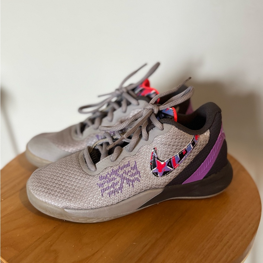 Kid’s Nike Kyrie Flytrap Gray and Purple Sneakers with Multicolor Swoosh